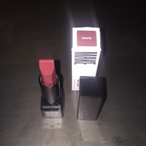 MAKE Matte Lipstick - Picture 3 of 6